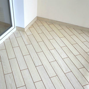 Пол на балконе: заливка стяжки, утепление и укладка плитки